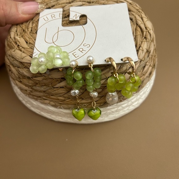 URBAN OUTFITTERS Green Beaded Earrings with Pearls Set of 3 pairs - Picture 4 of 5
